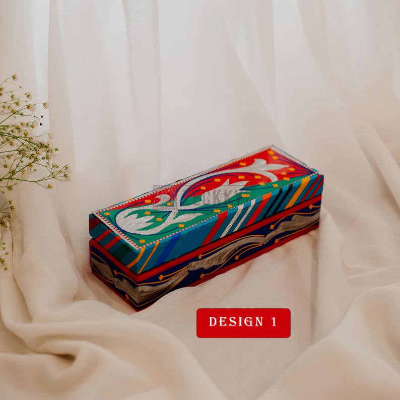 Chamakpatti Rosewood Jewelry Box: Handmade Pakistani Art