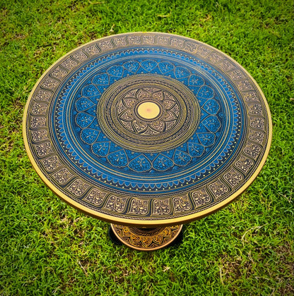 Round Side Table - Live Edge Wood Coffee Table, Modern Farmhouse Decor Round End Table with Folding Legs, Living Room Decor