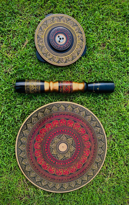 Round Side Table - Live Edge Wood Coffee Table, Modern Farmhouse Decor Round End Table with Folding Legs, Living Room Decor