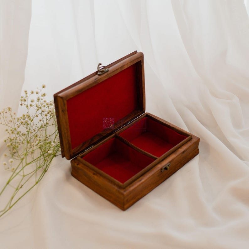 Engraved Horse Jewelry Box: Rosewood Equestrian Gift