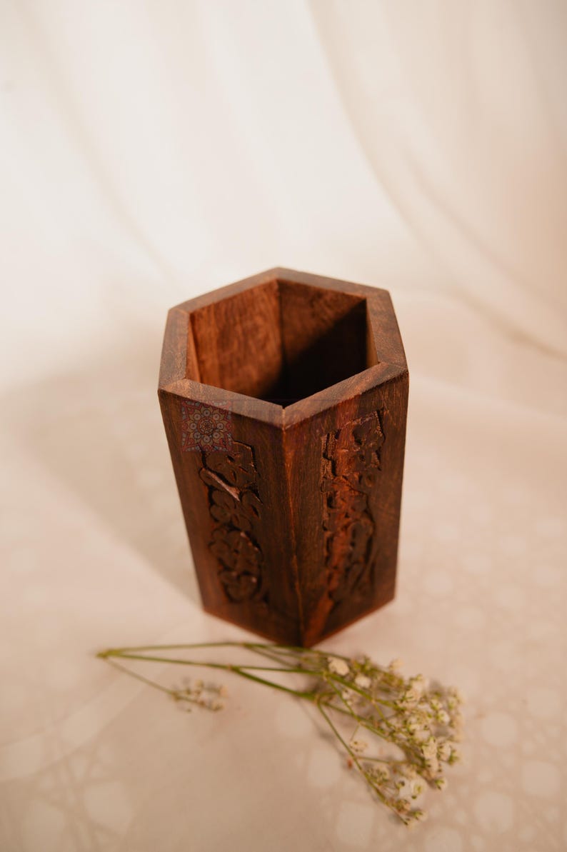 Teacher Desk Organizer – Handmade Carved Pencil & Pen Holder – Rustic Office Decor – Unique Teacher Appreciation Gift