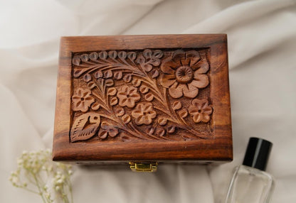 Handmade Wooden Watch Box – Luxury Engraved Gift for Men, Rustic Wood Watch Organizer with Velvet Lining, Anniversary or Groomsmen Gift