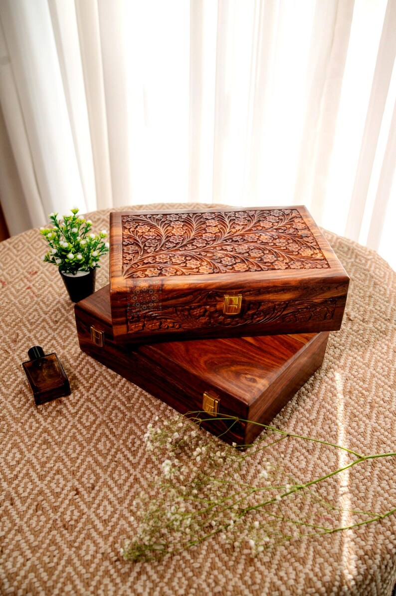 Sheesham Wood Watch Box: 10-Slot Velvet Lined Organizer