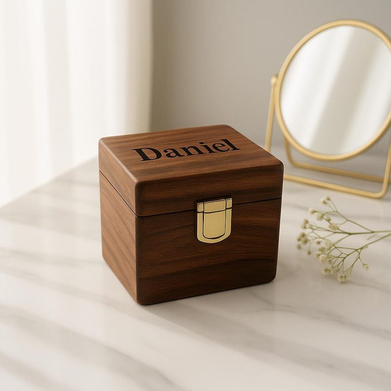 Personalized Rosewood Travel Watch Case, Gift for Him
