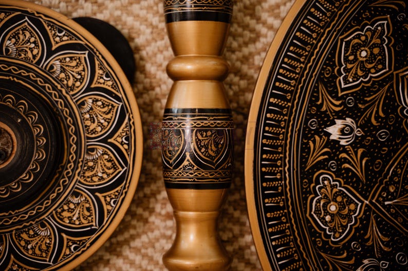 Modern Moroccan Round Coffee Table with Folding Legs Live Edge Wood End Table for Farmhouse Decor