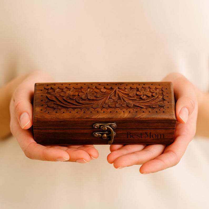 Personalized Travel Jewelry Box Custom Name Wood Necklace Box for Her Wedding Necklace Box 7th 9th 14th Anniversary Gift