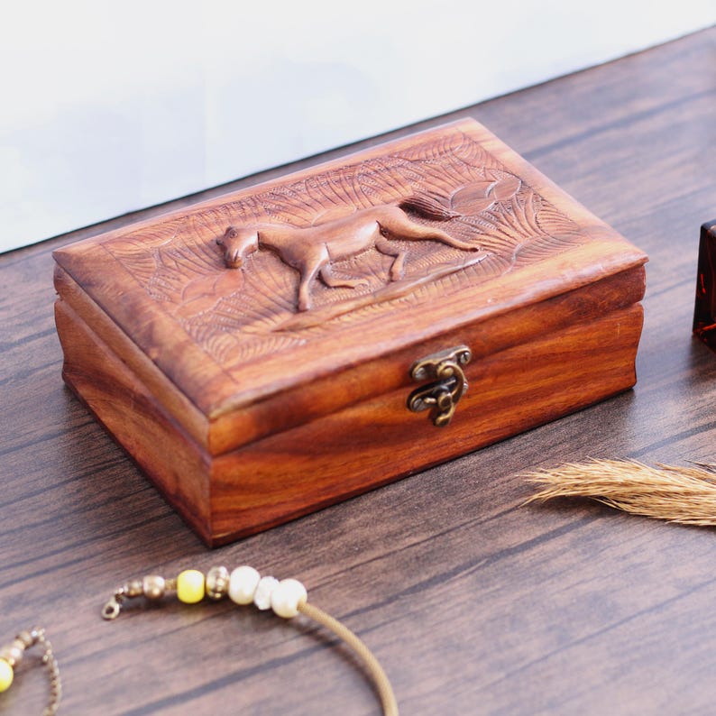 Horse Jewelry Box Hand Carved Wood Horse Decor Jewellery Organizer Wooden Animal Carvings Decoration Unique Christmas Gifts